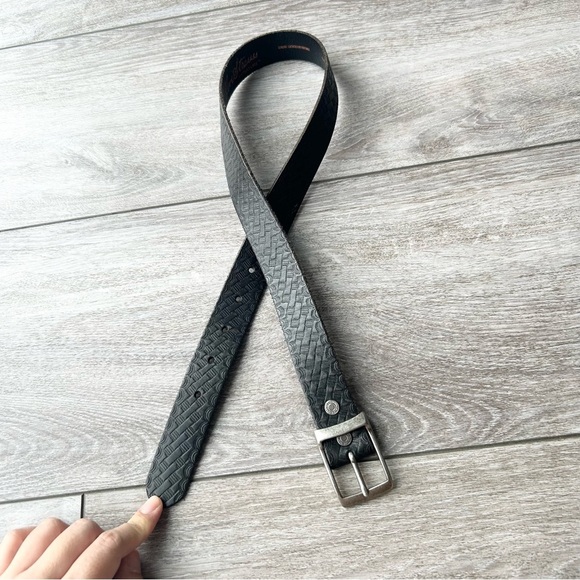 LEVI'S Casual Black Genuine Leather Embossed Belt - Picture 7 of 13